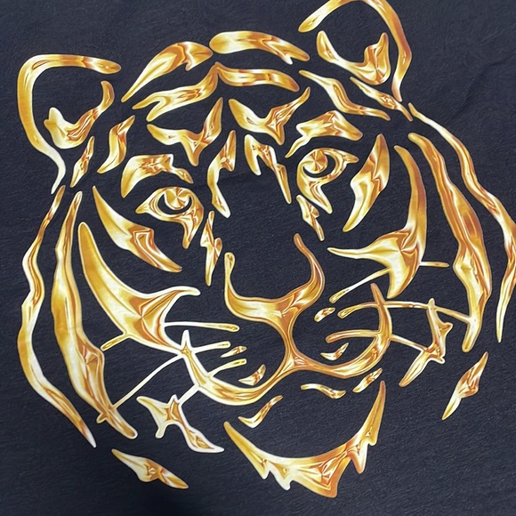 NEW Gold Tiger T-Shirt - Picture 4 of 4